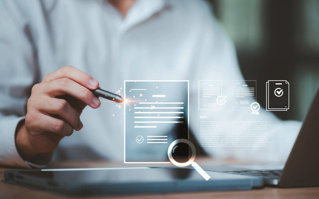 1365 x 853 HP Blogartikel ATS Hand mit Stift, Dokument Icon